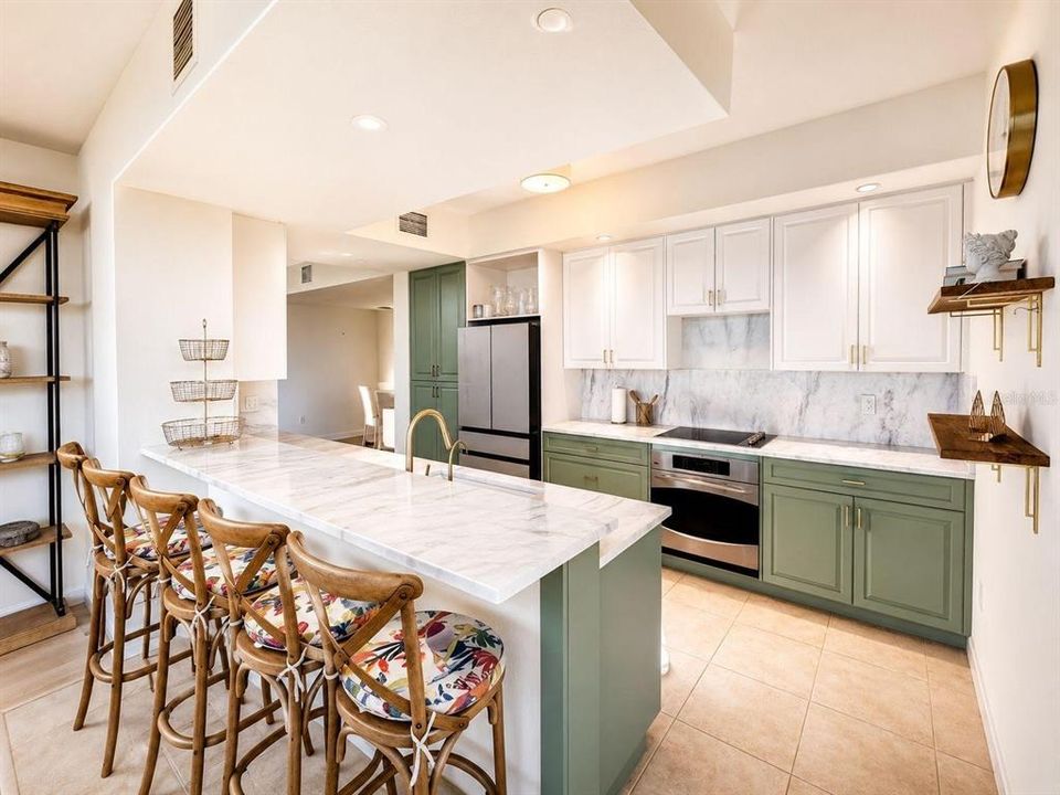 For Sale: $1,577,000 (3 beds, 2 baths, 2195 Square Feet)