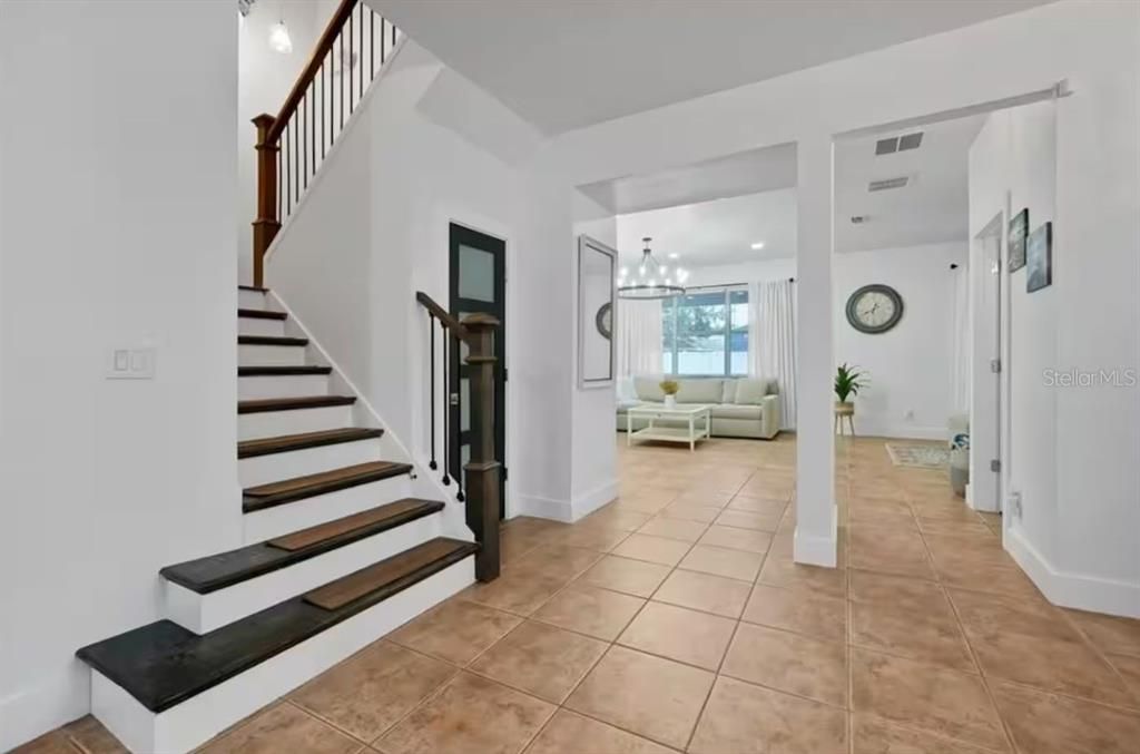 В аренду: $3,750 (5 спален, 3 ванн, 3155 Квадратных фут)