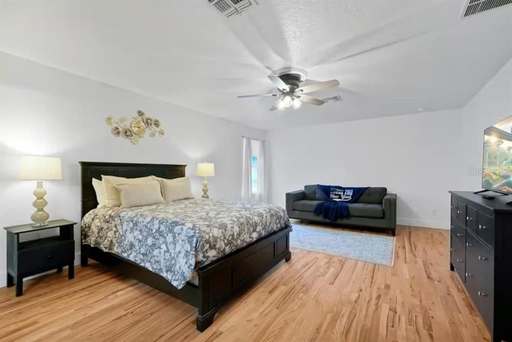 В аренду: $3,750 (5 спален, 3 ванн, 3155 Квадратных фут)