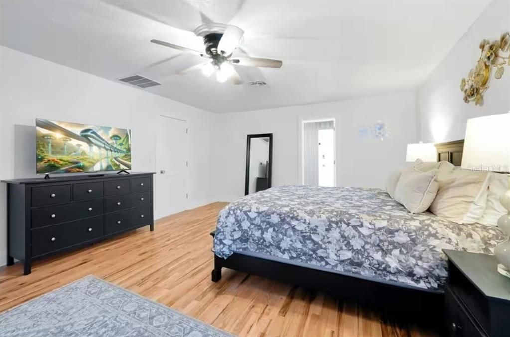 В аренду: $3,750 (5 спален, 3 ванн, 3155 Квадратных фут)