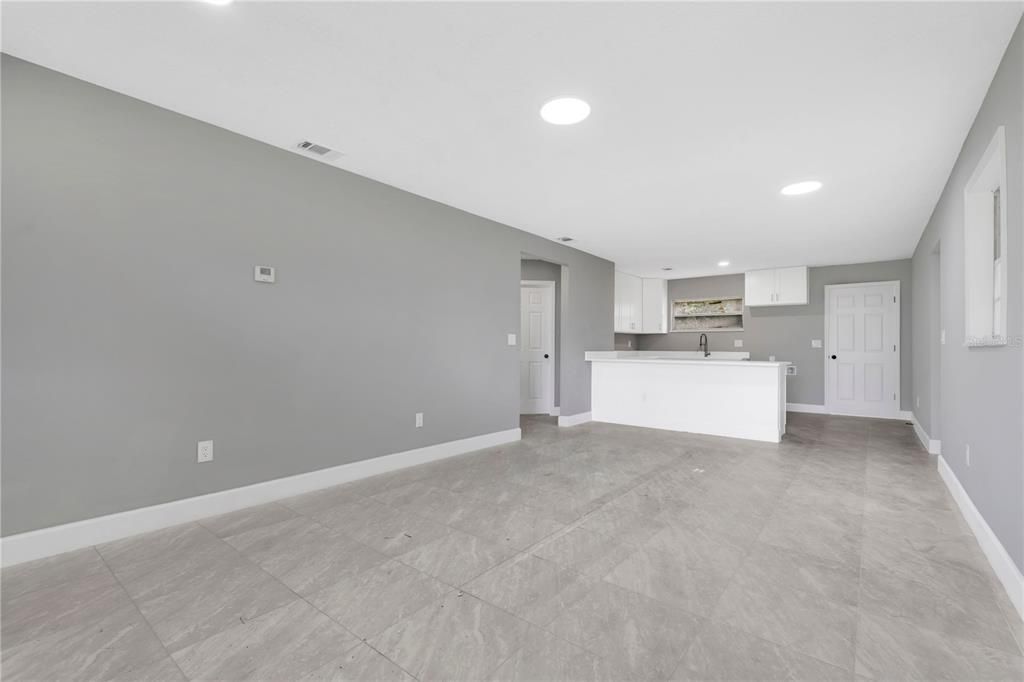 For Sale: $235,000 (3 beds, 2 baths, 1223 Square Feet)