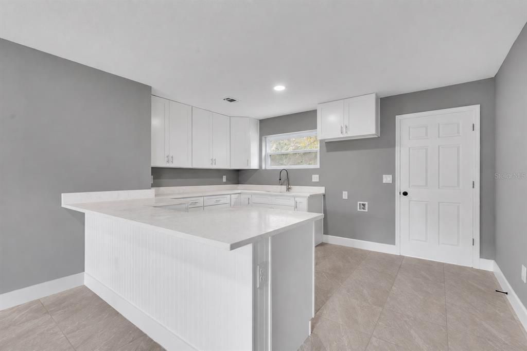 For Sale: $235,000 (3 beds, 2 baths, 1223 Square Feet)