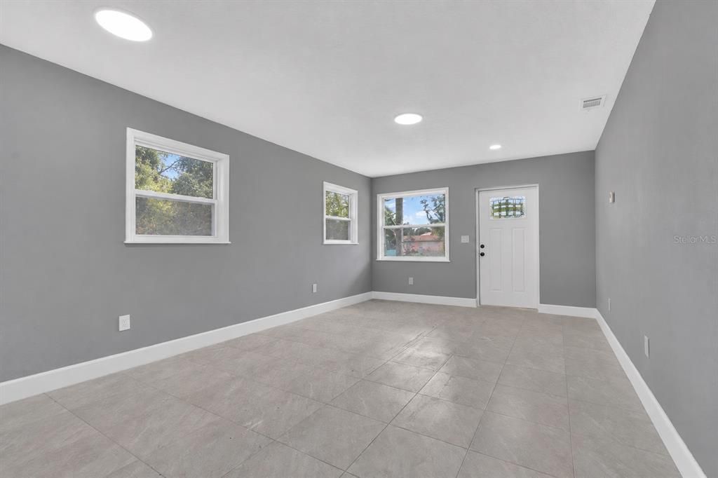 For Sale: $235,000 (3 beds, 2 baths, 1223 Square Feet)