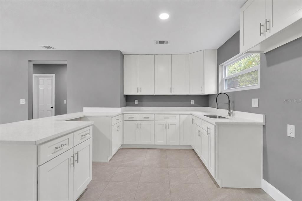 For Sale: $235,000 (3 beds, 2 baths, 1223 Square Feet)