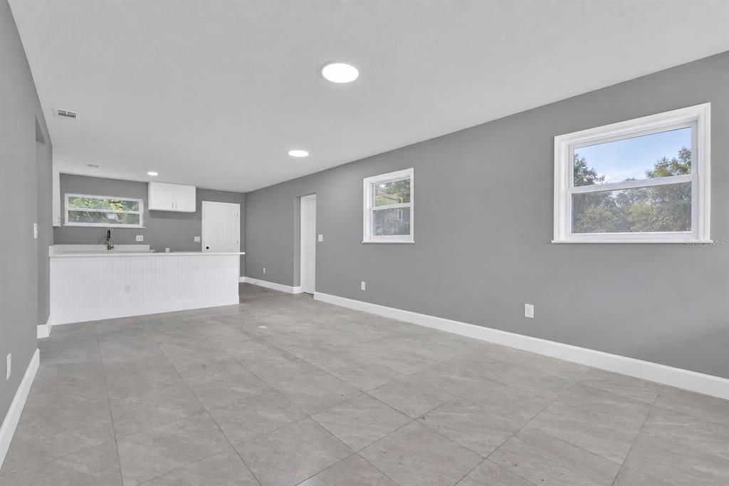 For Sale: $235,000 (3 beds, 2 baths, 1223 Square Feet)