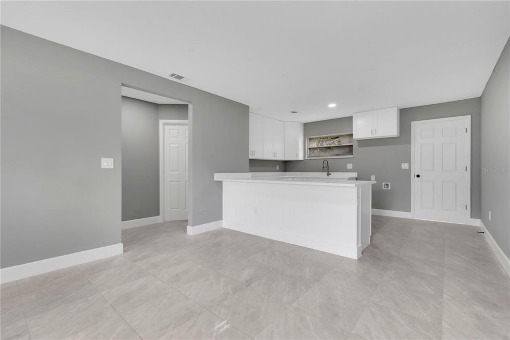 For Sale: $235,000 (3 beds, 2 baths, 1223 Square Feet)