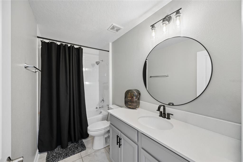 For Rent: $2,800 (3 beds, 2 baths, 1636 Square Feet)