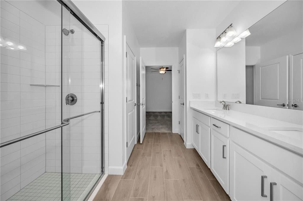 For Rent: $2,200 (2 beds, 2 baths, 1395 Square Feet)