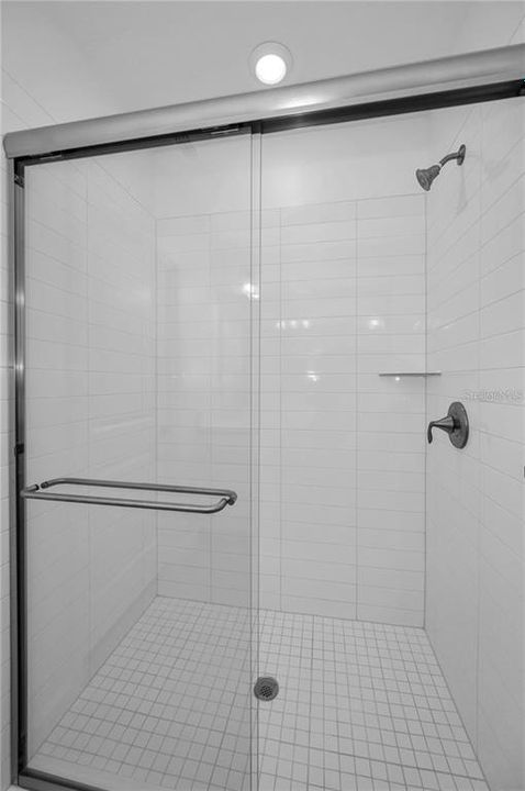 For Rent: $2,200 (2 beds, 2 baths, 1395 Square Feet)