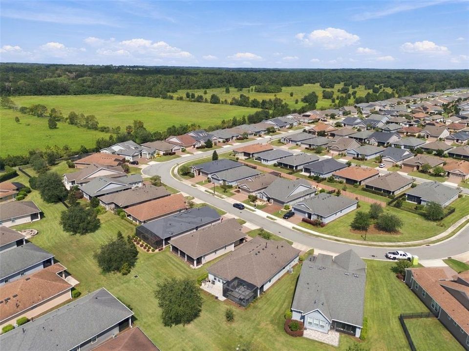 На продажу: $315,000 (2 спален, 2 ванн, 1392 Квадратных фут)