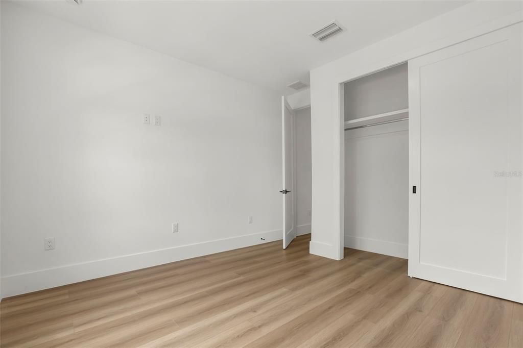For Sale: $895,000 (4 beds, 3 baths, 2494 Square Feet)