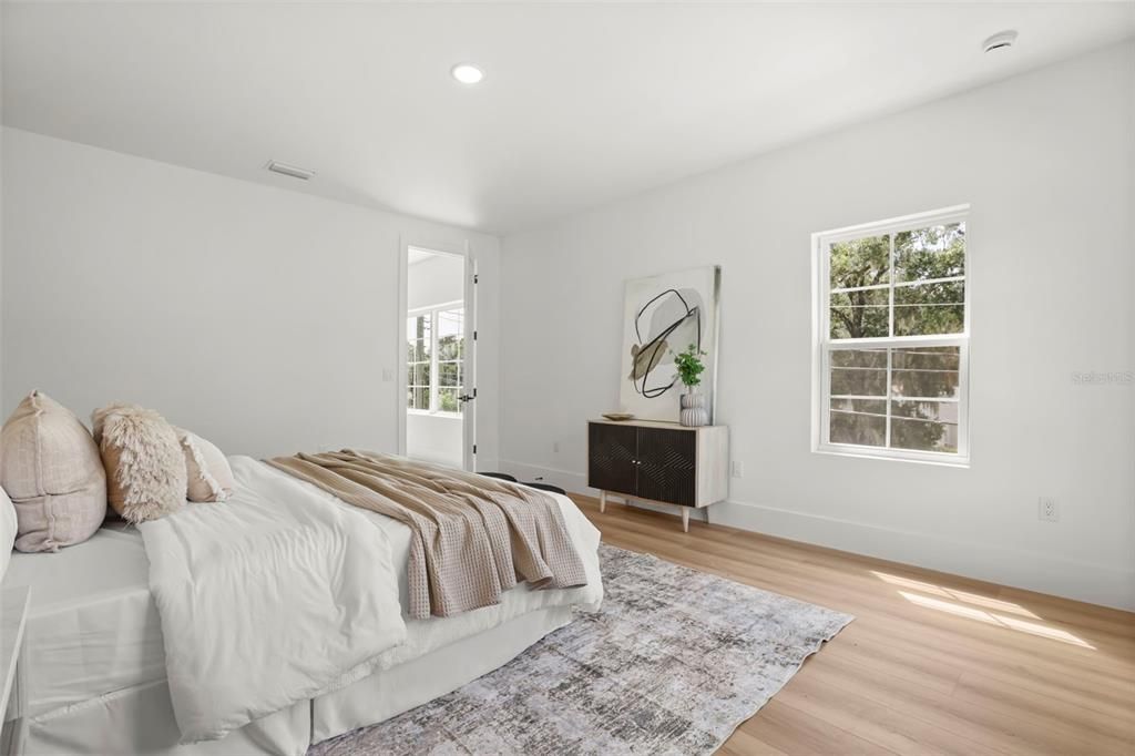 For Sale: $895,000 (4 beds, 3 baths, 2494 Square Feet)