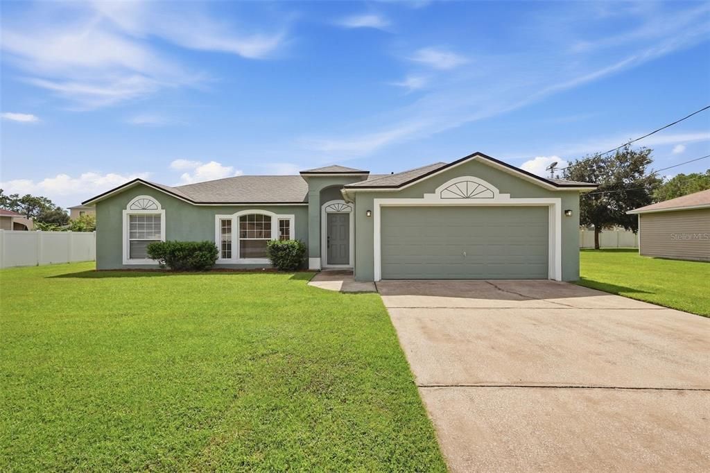 For Sale: $260,000 (3 beds, 2 baths, 1352 Square Feet)