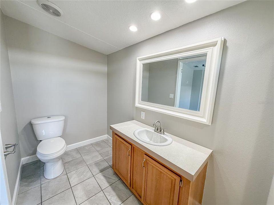 В аренду: $1,850 (2 спален, 2 ванн, 1012 Квадратных фут)