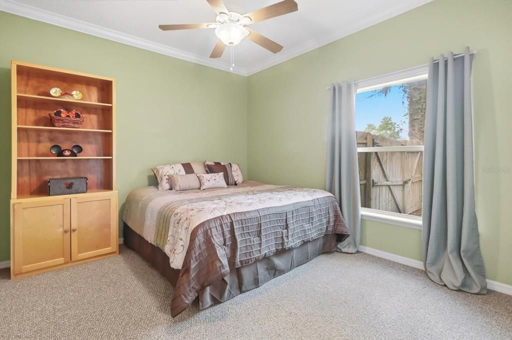 For Sale: $369,000 (3 beds, 2 baths, 1877 Square Feet)