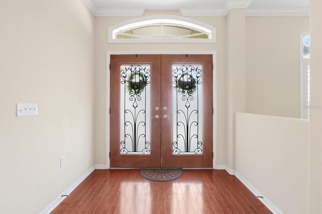 For Sale: $369,000 (3 beds, 2 baths, 1877 Square Feet)