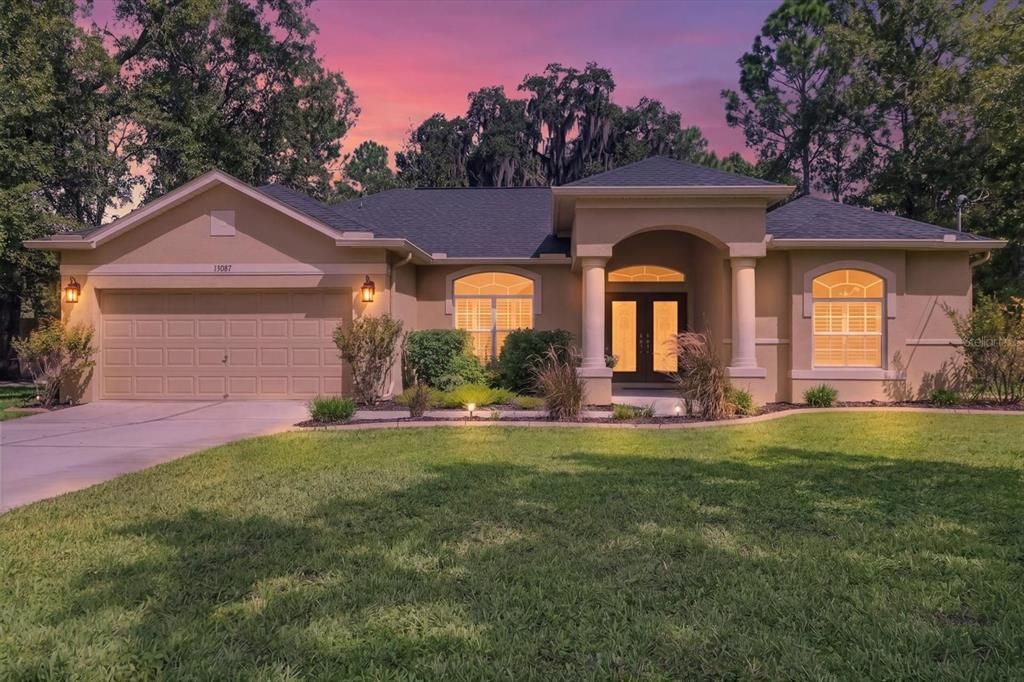 For Sale: $369,000 (3 beds, 2 baths, 1877 Square Feet)