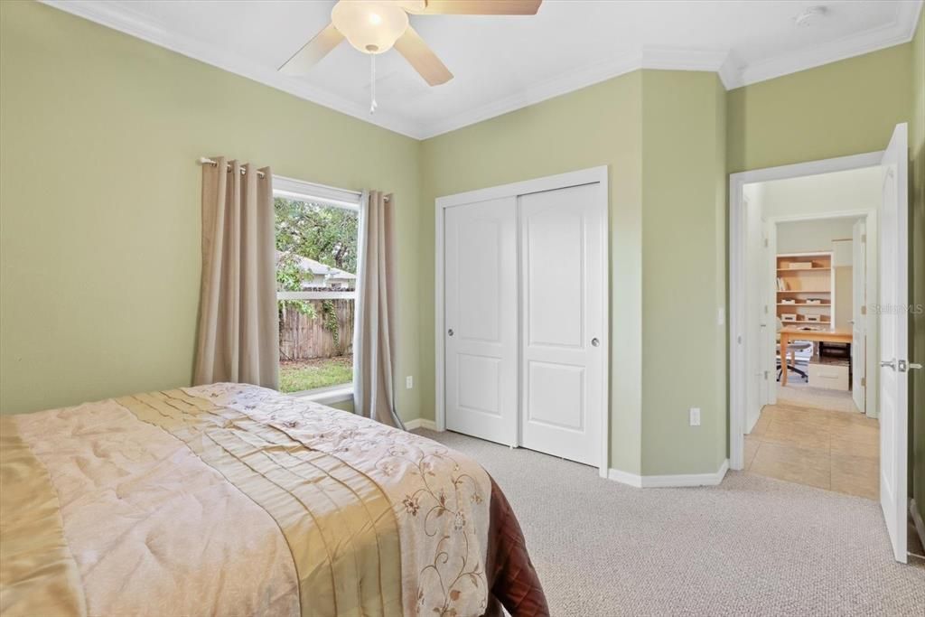 For Sale: $369,000 (3 beds, 2 baths, 1877 Square Feet)