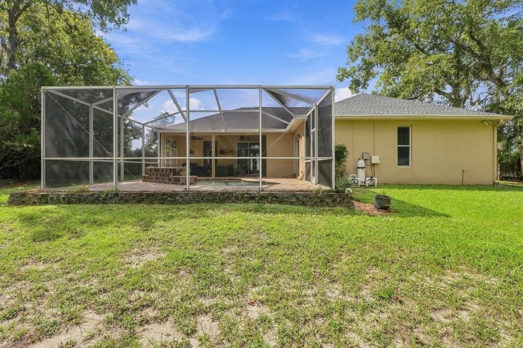 For Sale: $369,000 (3 beds, 2 baths, 1877 Square Feet)