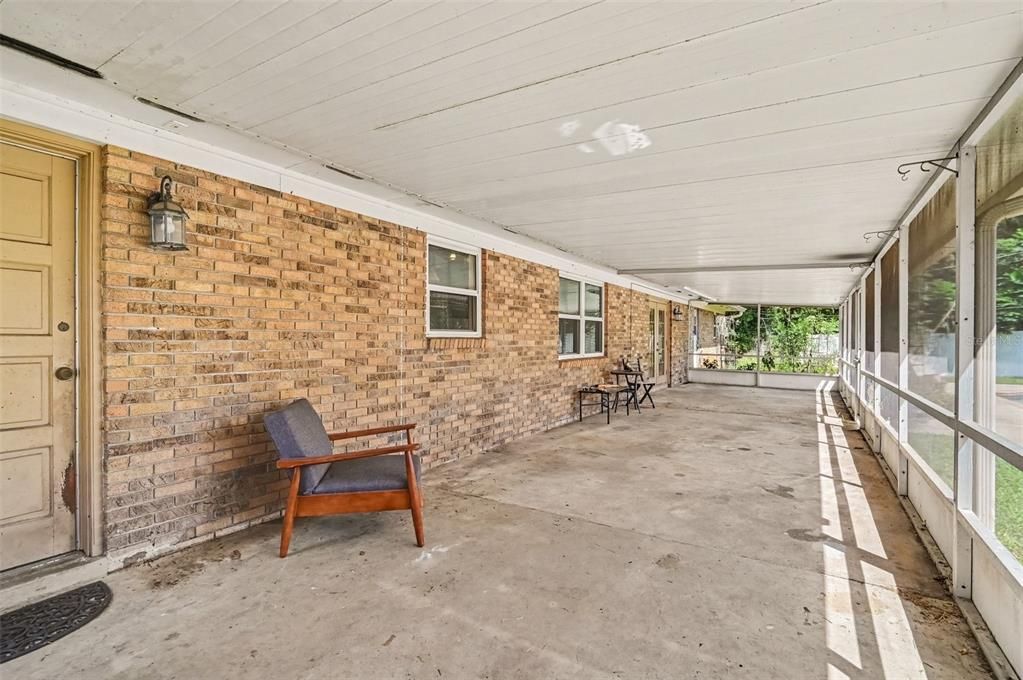 For Sale: $450,000 (3 beds, 2 baths, 1702 Square Feet)