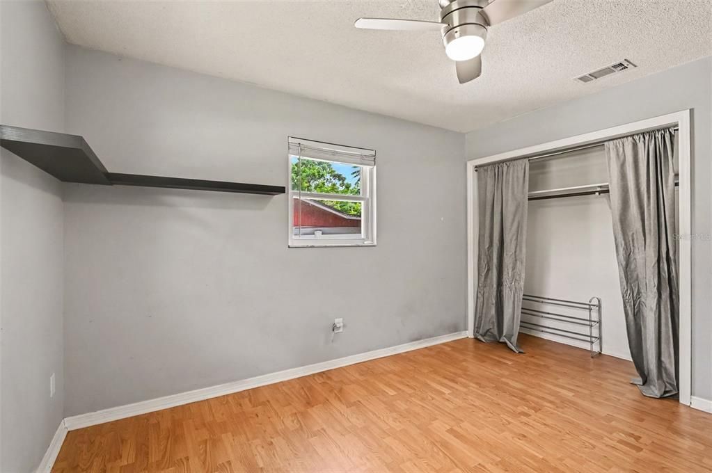 For Sale: $450,000 (3 beds, 2 baths, 1702 Square Feet)