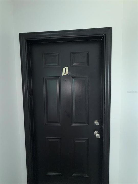 For Rent: $1,200 (1 beds, 1 baths, 600 Square Feet)
