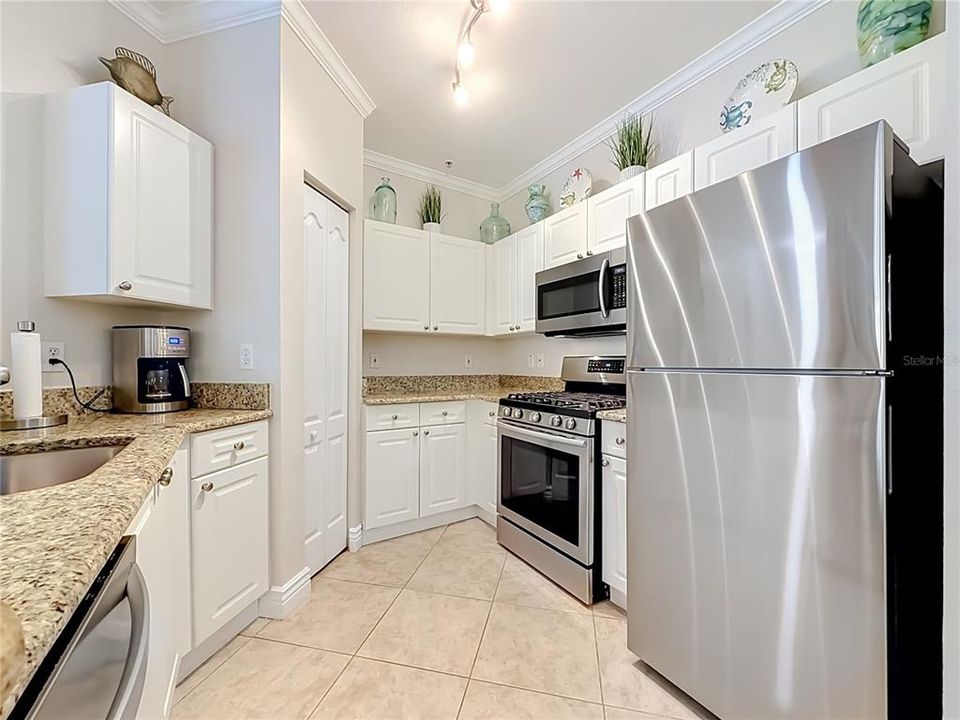 For Sale: $379,000 (3 beds, 2 baths, 1480 Square Feet)