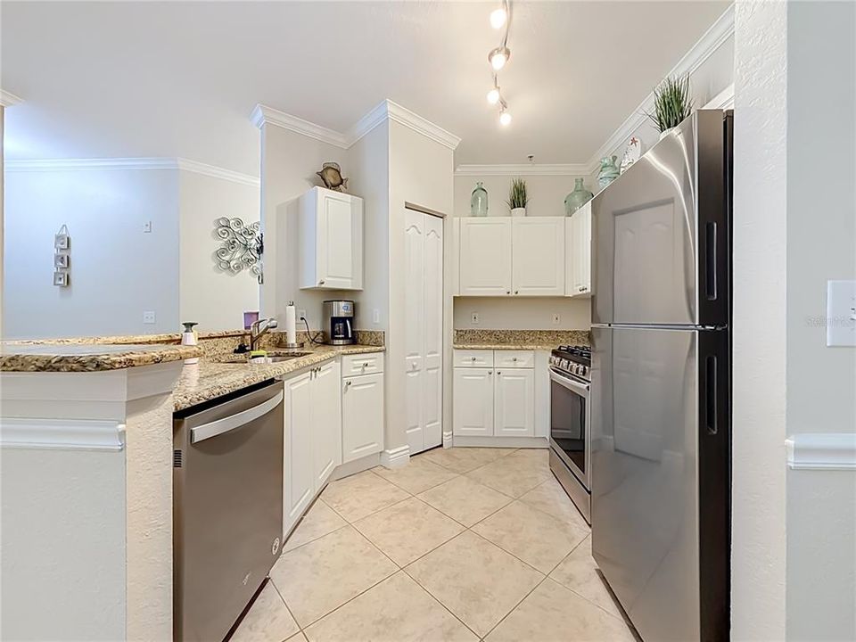 For Sale: $379,000 (3 beds, 2 baths, 1480 Square Feet)