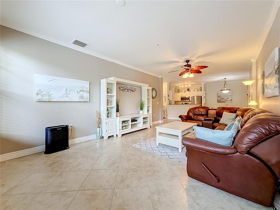 For Sale: $379,000 (3 beds, 2 baths, 1480 Square Feet)