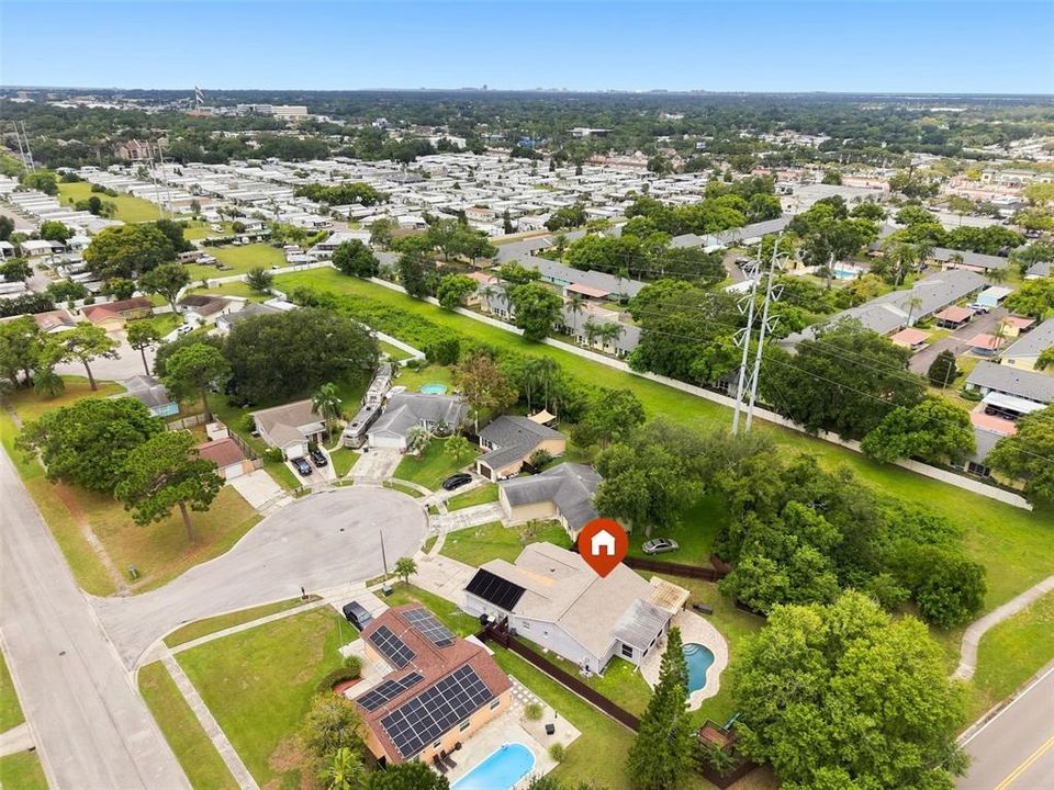 En Venta: $569,900 (4 camas, 2 baños, 1968 Pies cuadrados)