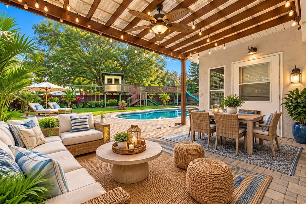En Venta: $569,900 (4 camas, 2 baños, 1968 Pies cuadrados)