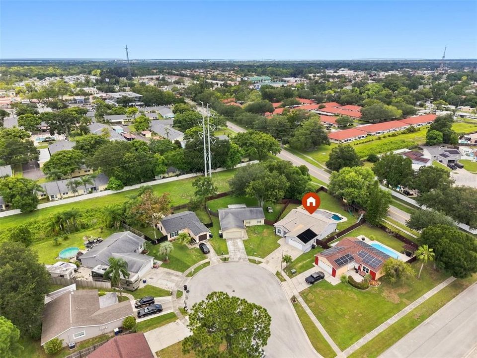 En Venta: $569,900 (4 camas, 2 baños, 1968 Pies cuadrados)
