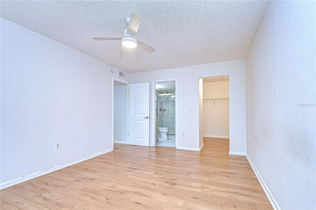 En Venta: $185,000 (2 camas, 2 baños, 979 Pies cuadrados)