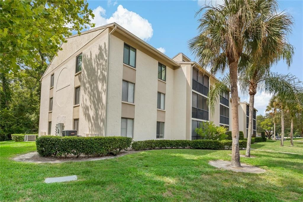 En Venta: $185,000 (2 camas, 2 baños, 979 Pies cuadrados)