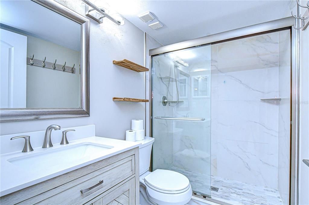 En Venta: $185,000 (2 camas, 2 baños, 979 Pies cuadrados)