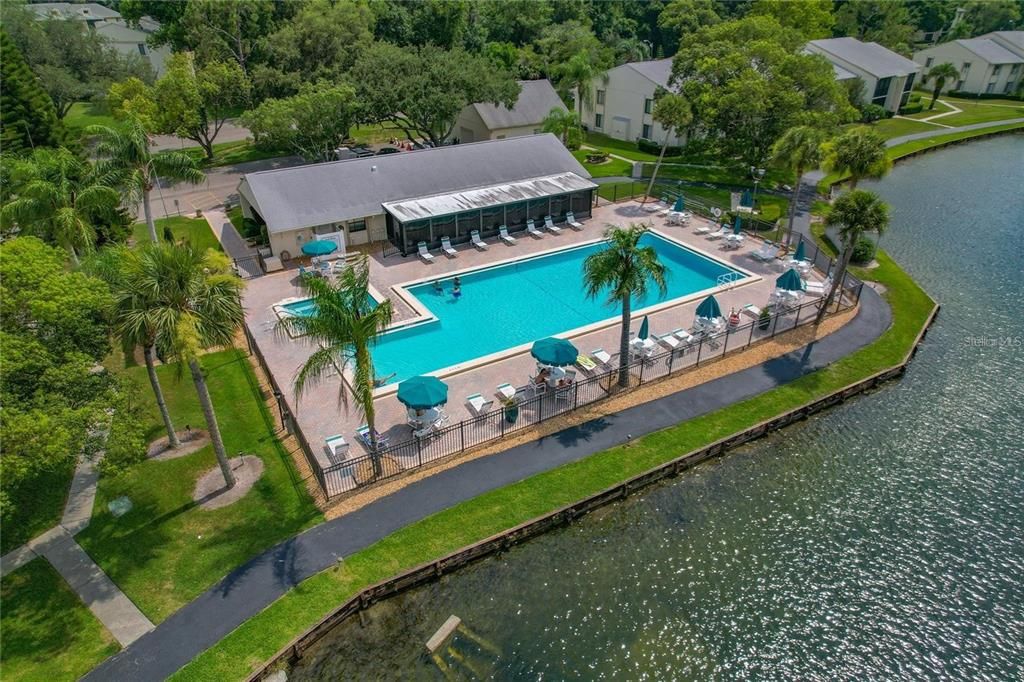 En Venta: $185,000 (2 camas, 2 baños, 979 Pies cuadrados)