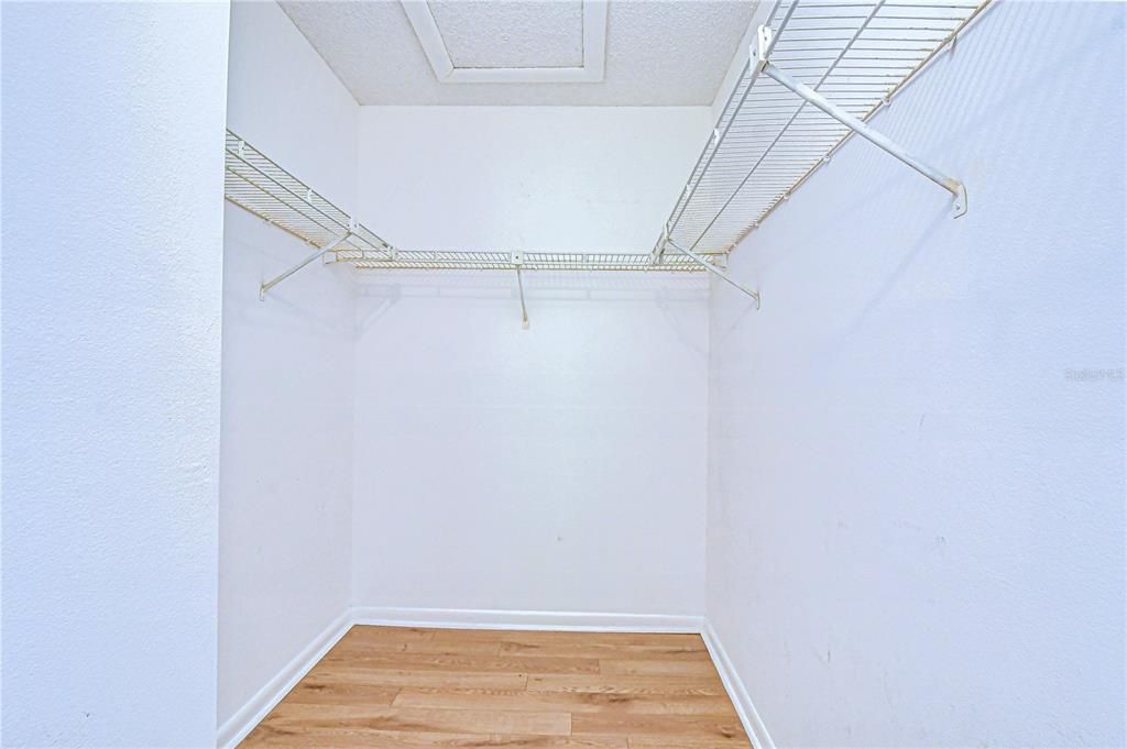 En Venta: $185,000 (2 camas, 2 baños, 979 Pies cuadrados)