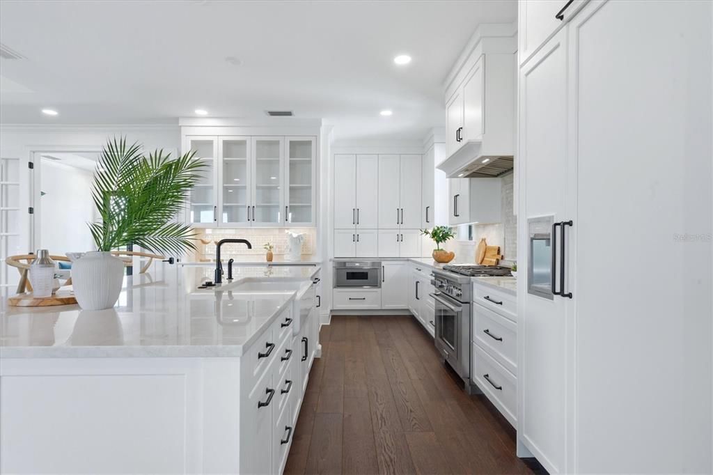 For Sale: $4,850,000 (4 beds, 4 baths, 2972 Square Feet)