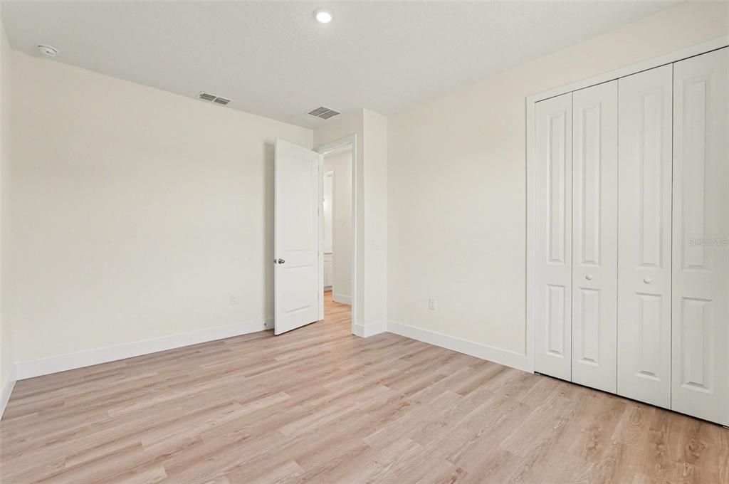 For Sale: $348,000 (4 beds, 2 baths, 2171 Square Feet)