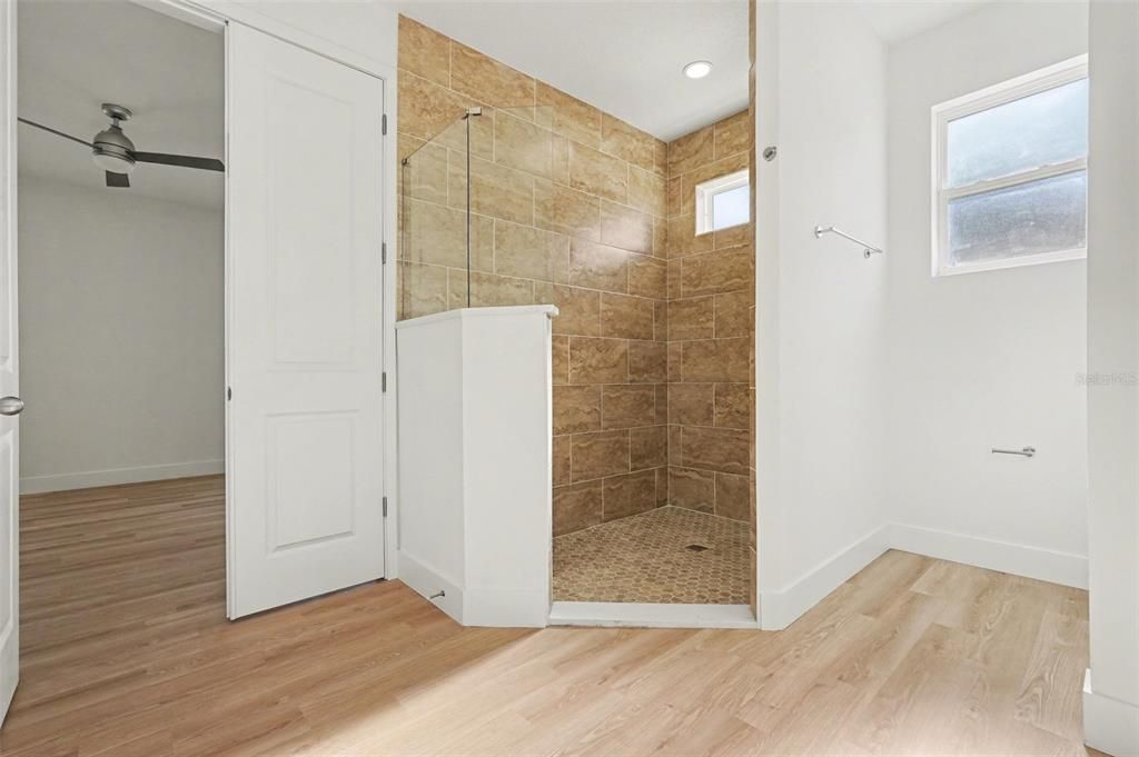 For Sale: $348,000 (4 beds, 2 baths, 2171 Square Feet)