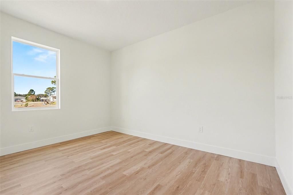 For Sale: $348,000 (4 beds, 2 baths, 2171 Square Feet)