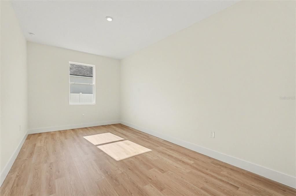 For Sale: $348,000 (4 beds, 2 baths, 2171 Square Feet)