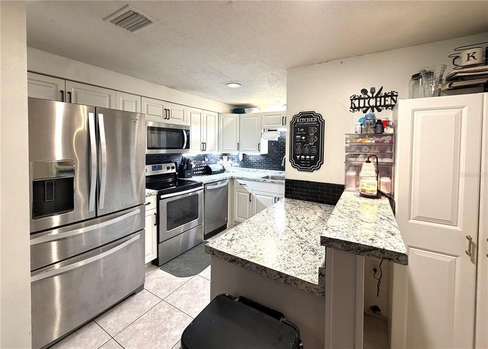 For Sale: $209,000 (3 beds, 1 baths, 1209 Square Feet)