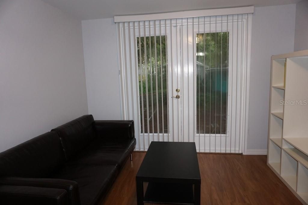 For Rent: $2,700 (4 beds, 2 baths, 1400 Square Feet)