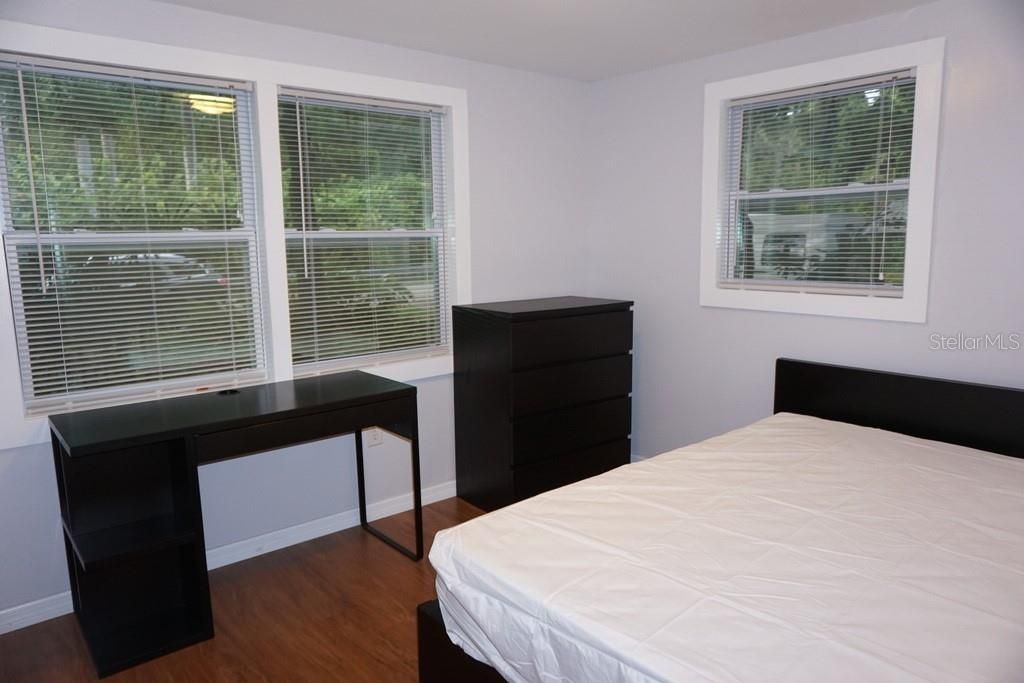 For Rent: $2,700 (4 beds, 2 baths, 1400 Square Feet)