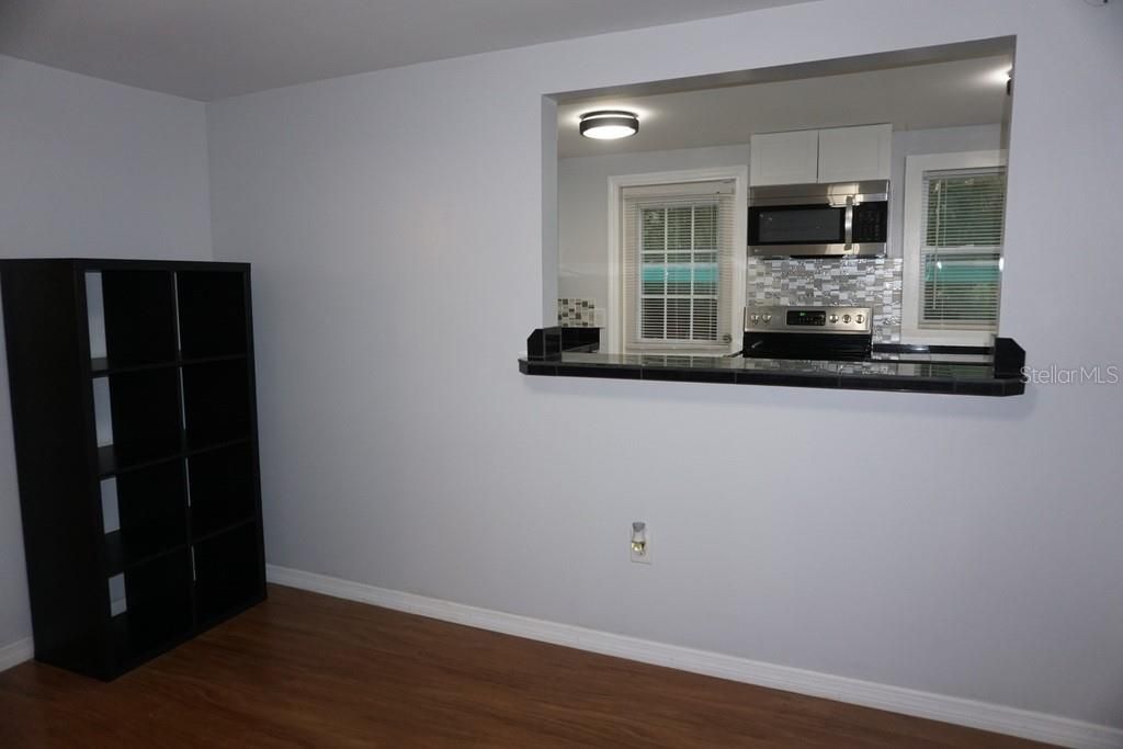 For Rent: $2,700 (4 beds, 2 baths, 1400 Square Feet)