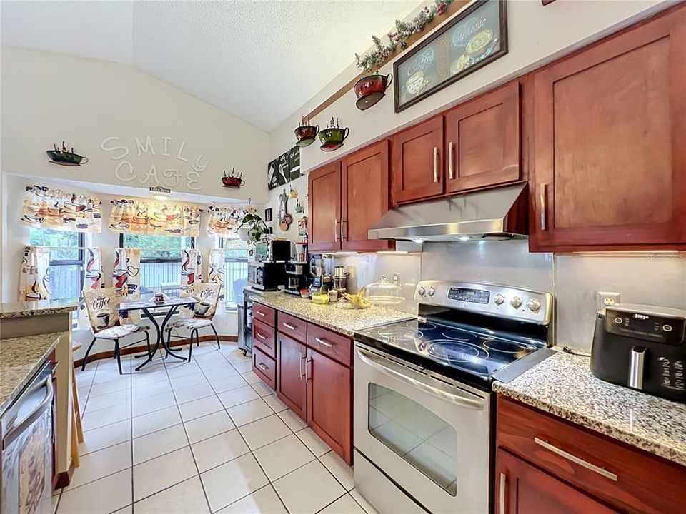 For Sale: $415,000 (3 beds, 2 baths, 1930 Square Feet)