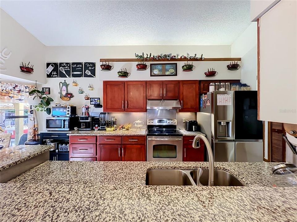 For Sale: $415,000 (3 beds, 2 baths, 1930 Square Feet)