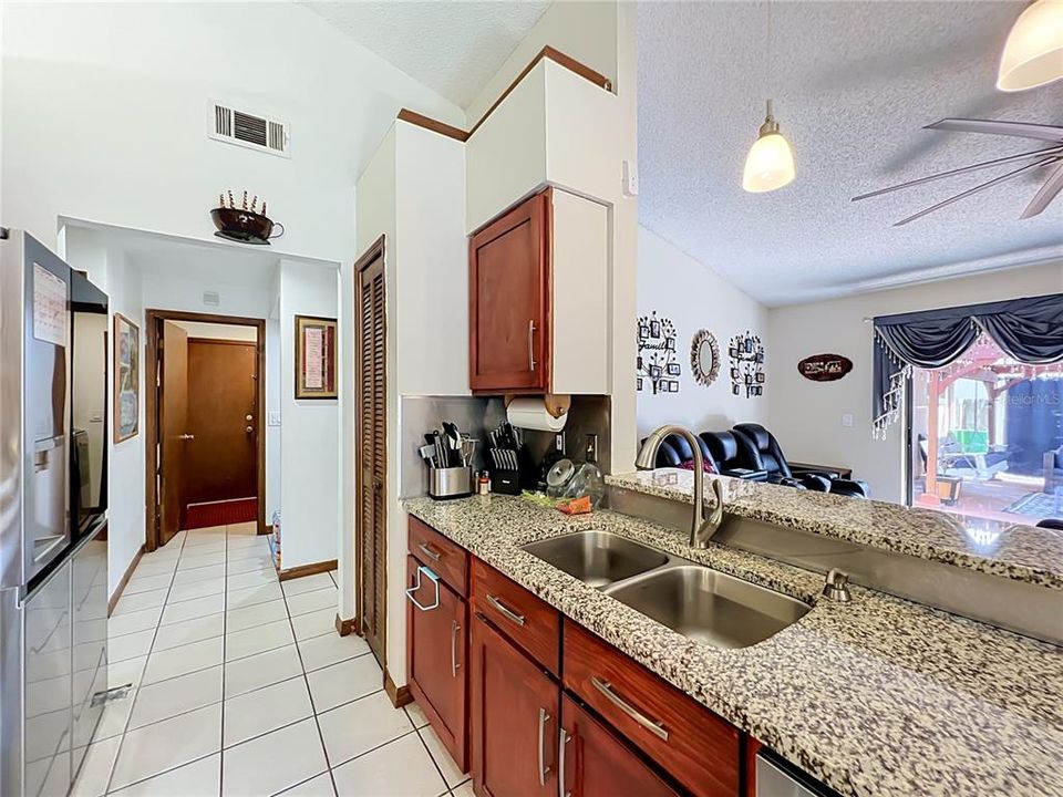 For Sale: $415,000 (3 beds, 2 baths, 1930 Square Feet)