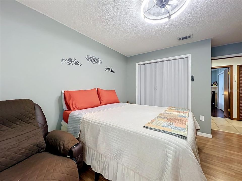 For Sale: $415,000 (3 beds, 2 baths, 1930 Square Feet)